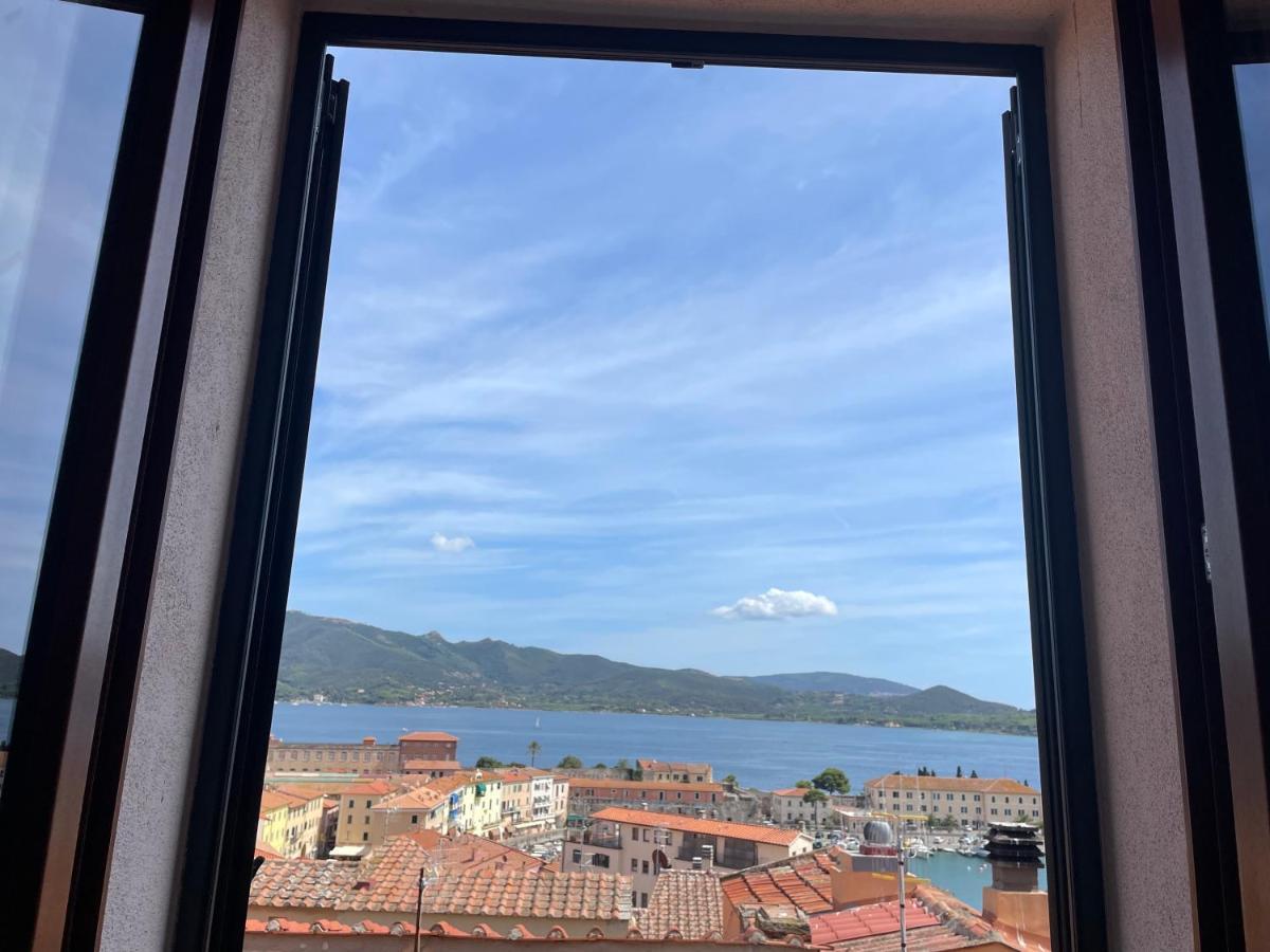 La Scalinata Hotel Portoferraio Luaran gambar