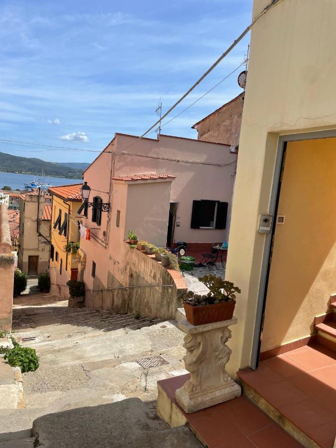 La Scalinata Hotel Portoferraio Luaran gambar